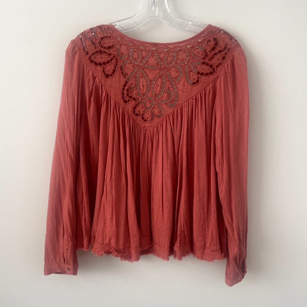 Free People Orange  Oversized Long Sleeve Lace Top Sz XS - Picture 3 of 6